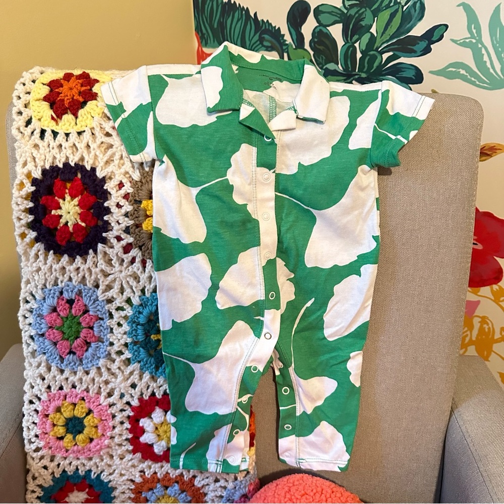 Diane Von Furstenberg DVF Green Baby One Piece Pants Size 0-3 Months